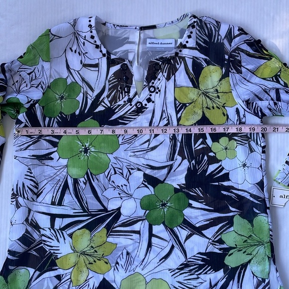 Alfred Dunner Sao Paolo Green and Black Floral Lined Blouse 8P - Picture 12 of 15